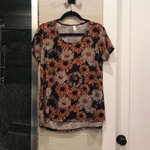 Lularoe Gorgeous Classic tee floral NWOT